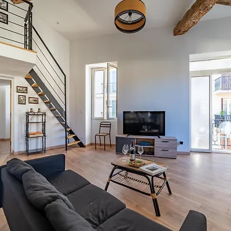 Апартаменты La Cathedrale De Bois Ним